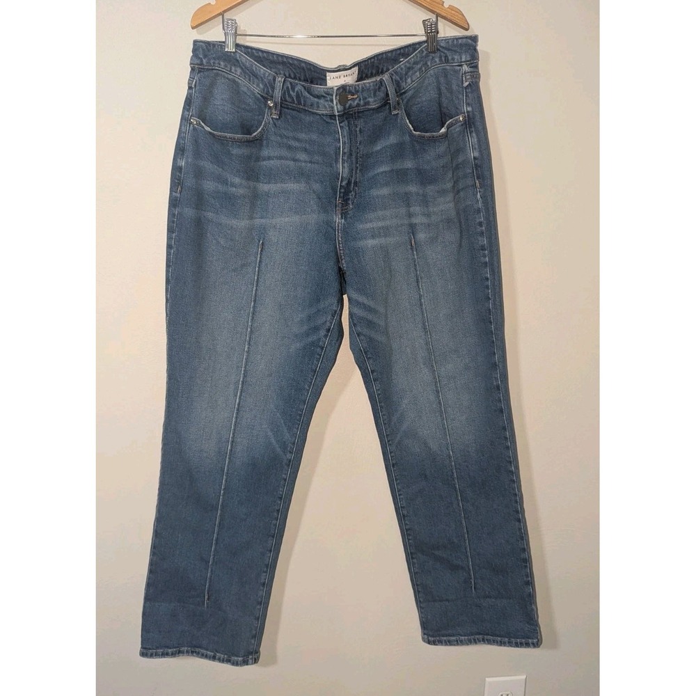 18 Lane Bryant Flex Magic Waistband Signature Fit MidRise Relaxed Straight Jeans